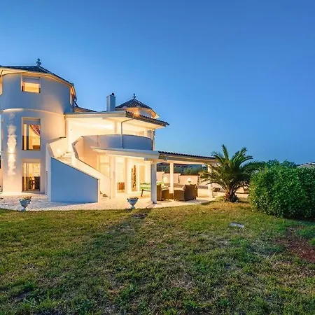 Villa Romani By Guide *