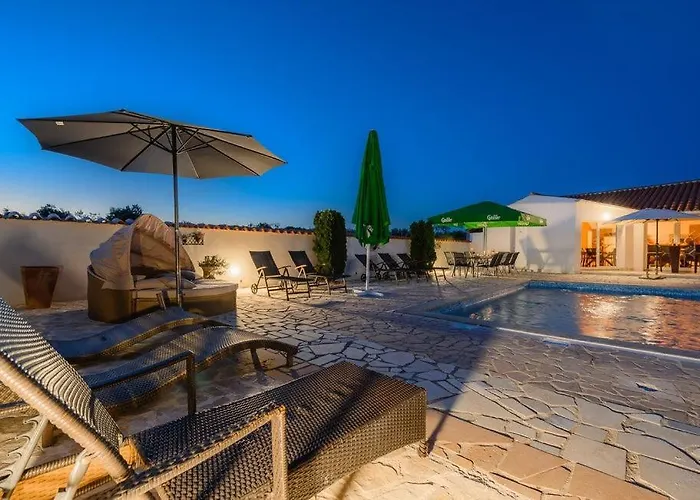 Romani By Guide Villa