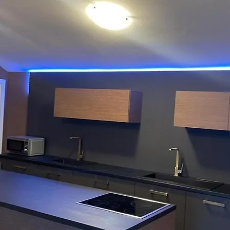 Romani By Guide Póla